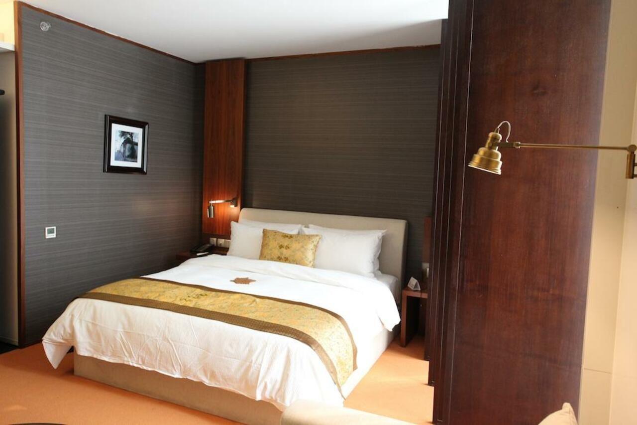 Hotel Momc Пекин Екстериор снимка