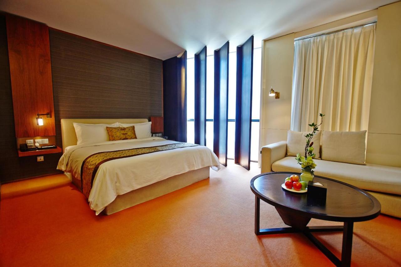 Hotel Momc Пекин Екстериор снимка